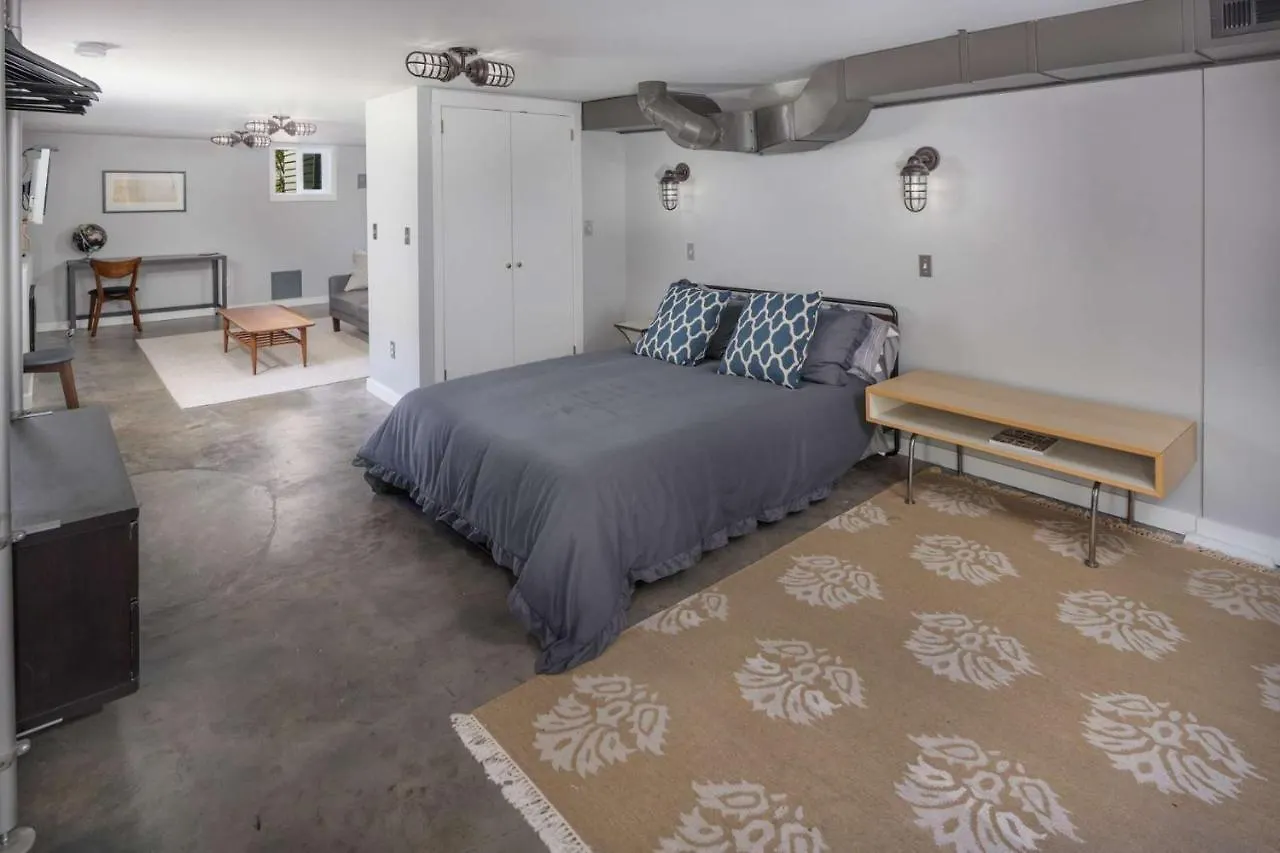 Vila Southeast Portland Retreat USA